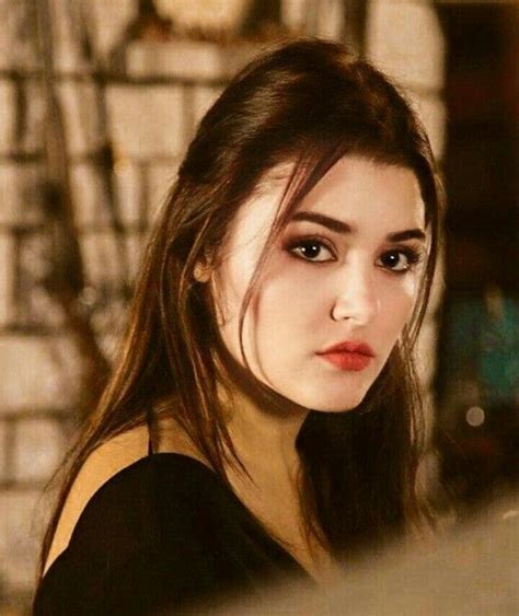 Hayathande Ercel In 2020 Iranian Beauty Beautiful Girl Face Beauty