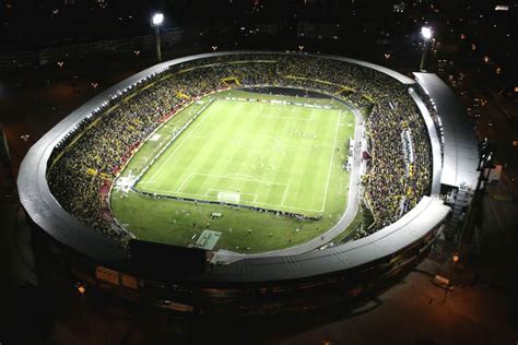 Fue inaugurado el 10 de agosto de 1938 con una capacidad inicial de 10.000 espectadores, con motivo. El Campín. Bogotá-Colombia | Estadios, Colombia, Estadio de futbol