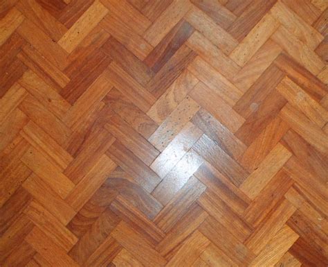 Wood flooring at the natural wood floor company. Original Reclaimed Oak Hardwood Parquet & Strip Flooring