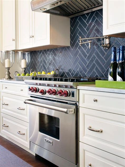 20 Stunning White Cabinets Kitchen Backsplash Decor Ideas