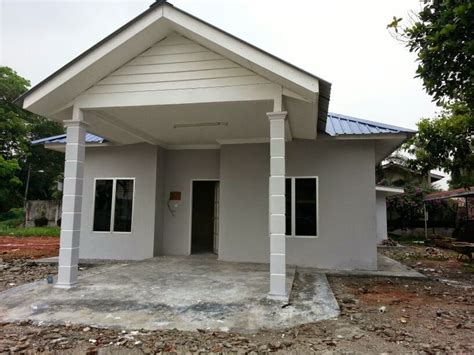 Berikut contoh gambar desain model atap rumah minimalis sederhana dan mewah terbaru sebagai inspirasi anda untuk memilih atap rumah yang sesuai dengan keinginan anda untuk mewujudkan. TERATAK SYURGA BINA BANGLO: RUMAH KOS SEDERHANA RM 78 000