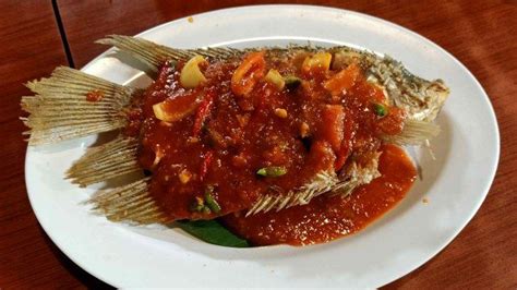 Ayam saus padang super enak dan praktis di jamin maknyuuss. Berbagai Gurame Saus di Restoran Kampoeng Bamboe, Fresh ...