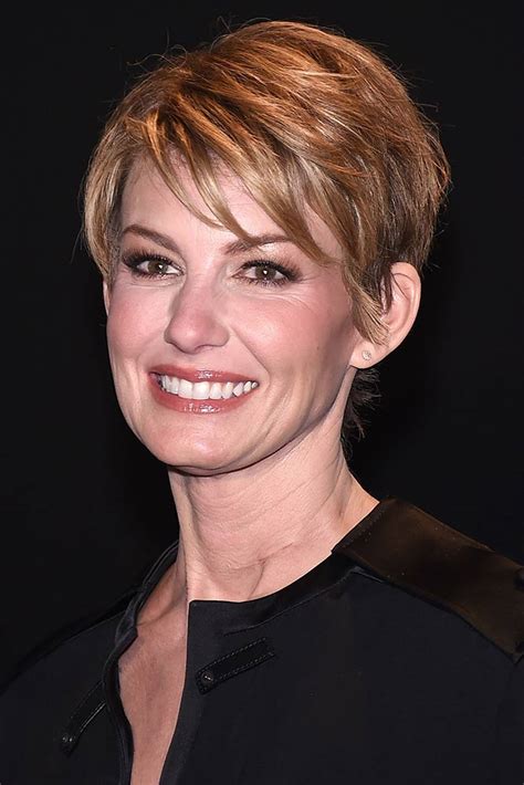 80 Stylish Short Hairstyles For Women Over 50