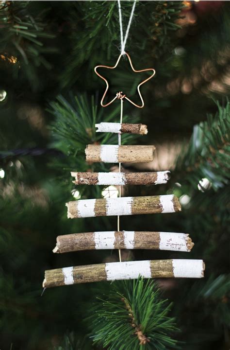 They can be as plain or fancy as you like. 85 Christmas Decorations Ideas - Do It Yourself - A DIY ...