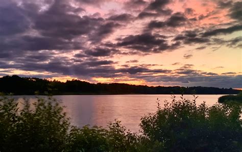 Tonights Sunset Sunny Lake Park Aurora With My Iphone 11 Pro Rohio
