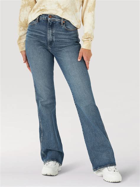 wrangler women s high rise bootcut jeans kirsten street