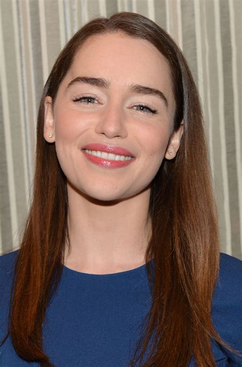 Welcome to emilia clarke daily your online source for all things british actress emilia clarke. Emilia Clarke - AFI Awards Luncheon in Beverly Hills (2014 ...