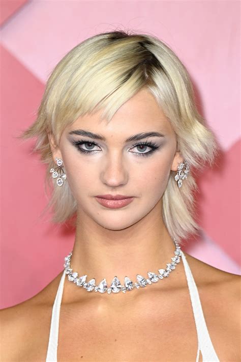 34 Best Short Hairstyles And Haircuts To Try In 2023 Glamour Uk