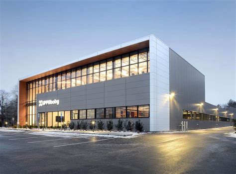 Insulated Metal Panels Offer Chic Industrial Warehouse Aesthetic For