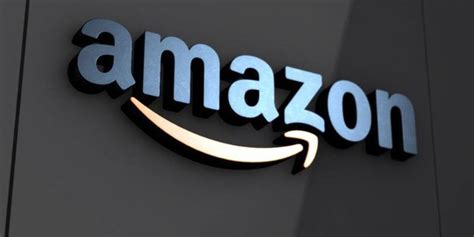 Why is Amazon hiring blockchain experts for its advertising division ...