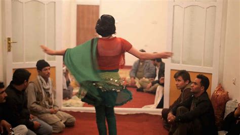 Bacha bazi de bu geleneklerden bir tanesi. Bacha-bazi, chi sono i bambini abusati in Afghanistan?