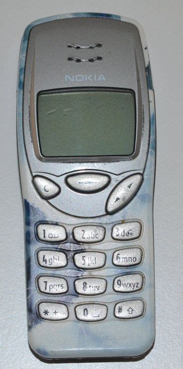 Released 1999 151g, 22.5mm thickness feature phone no card slot. Nokia 3210 kaufen auf Ricardo