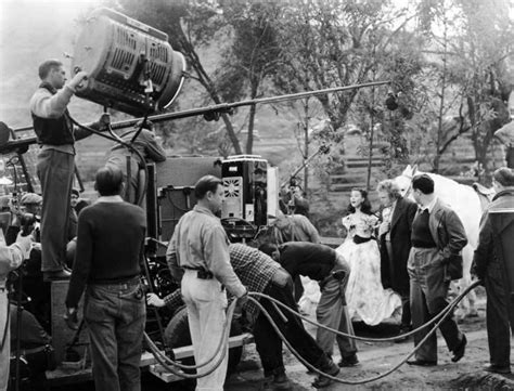 Rare Behind The Scenes Photos From The Making Of Gone With The Wind