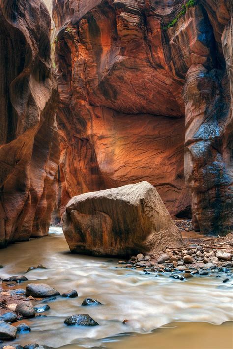 Walls Of The Virgin River Narrows Mystical Places Hiking Places