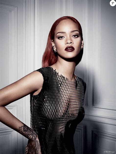 Rihanna Qui Pose Seins Nus Pour La Nouvelle Campagne De Dior Jardins