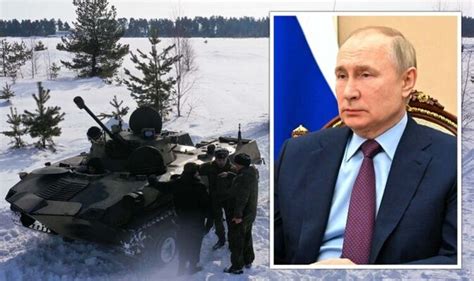 Putins Bluff West Has Seen No Sign Of Russian Troops Withdrawing As