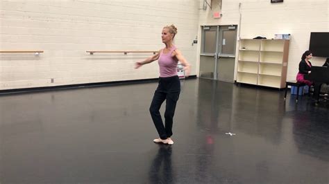 Intermediate Ballet Pirouettes 2 1 4 Turns Youtube