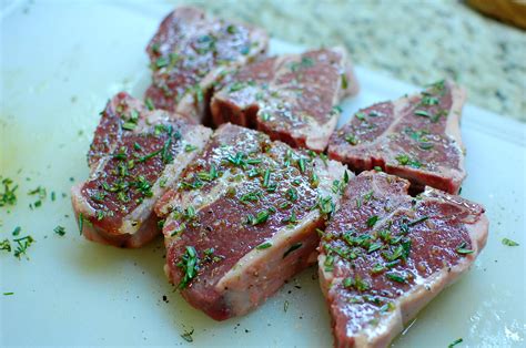 (if you marinated your lamb chops with some oil, no need to add more now.) put the lamb chops in the pan and let them sear on one side for three minutes, or until they've developed a deep golden crust. Pan Seared Rosemary Lamb Loin Chops with Balsamic Glaze ...