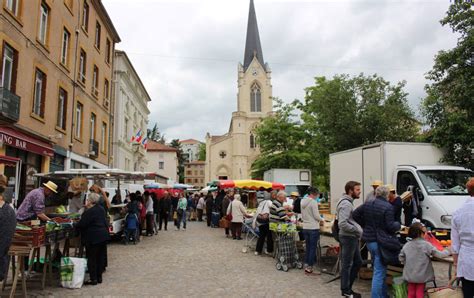Vous souhaitez profiter du confort d'un trajet en train à petit prix ? Marché hebdomadaire - Vindry-sur-Turdine