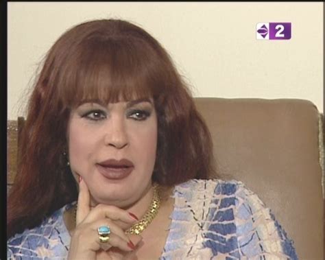 كشفت الفنانة المصرية فيفي عبده آخر تطورات حالتها الصحة، مؤكدة قرب انتهاء أزمتها الصحية التي تعرضت لها خلال الآونة الأخيرة، بعد تلقيها كانت فيفي عبده قد أجرت عملية جراحية مؤخرًا للتخلص من مضاعفات الحقنة التي تلقتها في مكان خاطئ، وطالبت متابعيها. مسلسل - الحقيقة والسراب - 2003 - معرض الصور