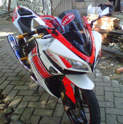 Sentral Modifikasi Jawa Timur: New Vixion Modif R25