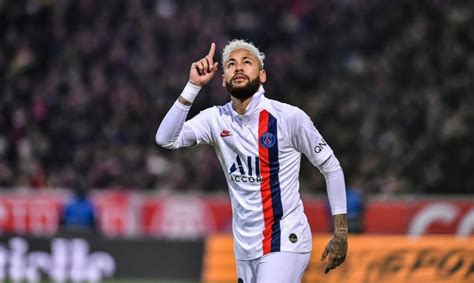 In 2021, epic games announced that neymar, an avid video gamer, would join the cast of. Neymar homenageia Kobe em vitória do PSG no Campeonato Francês
