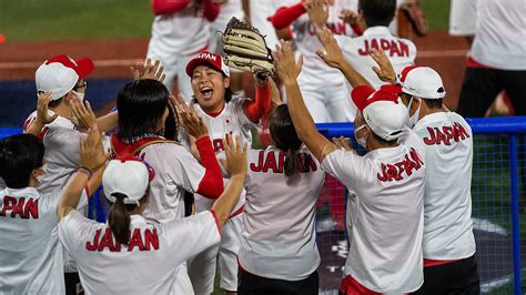 Olympic Softball Japan Beat The Us For The Gold Medal The New York