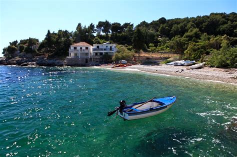 Come scegliere tra hotel o appartamenti? Atelier Marinka isola Hvar - Croazia Info Blog