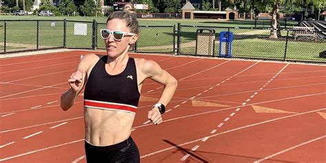 how this 35 year old mom just clocked an incredible 15 04 5k