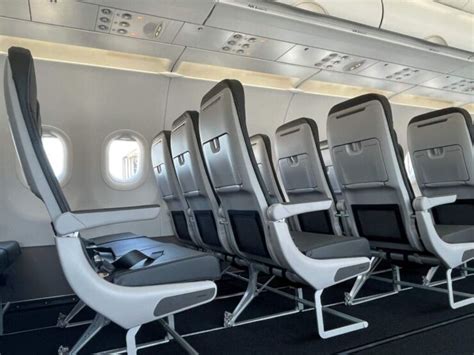Frontier Airlines Reveals New Light Weight Seats