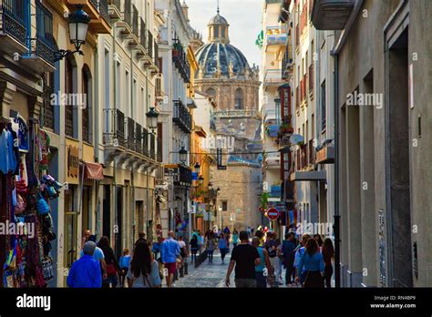 Granada Spain October 16 2017 Narrow Granada Streets In A Historic