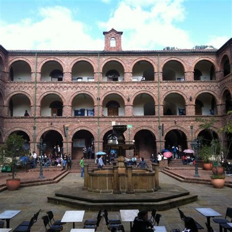 Universidad Santo Tomás Sede Principal Chapinero Bogotá Bogotá Dc