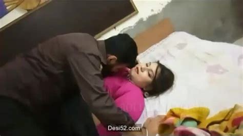 Desi Moti Bhabhi Ko Devar Ne Pata Ke Choda A New Wed Spouse Seduce