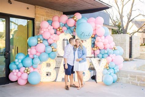 Gender Reveal Wow Balloons
