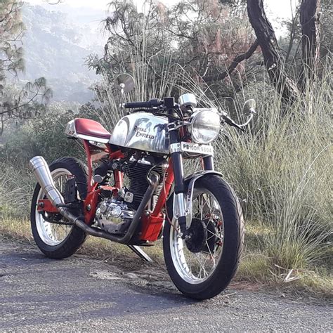 I've been making connections with builders and parts manufacturers from india lately and my latest find is a $750 (33,750 rupees) cafe kit you can bolt on to your royal enfield bullet. A Royal Enfield classic 500 based cafe racer by Cycle City ...