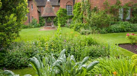 The History Of Red House Garden London National Trust