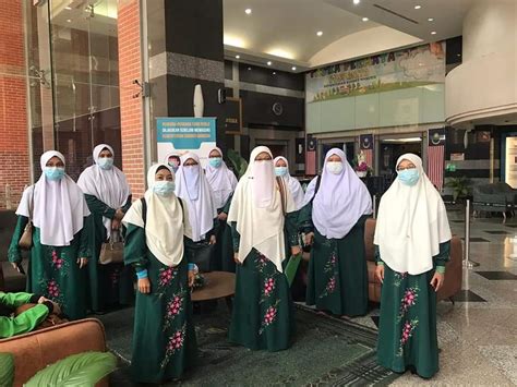 Pejabat ofis perbendaharaan negeri selangor terletak di shah alam. Dari Tirai Dewan Muslimat PAS Negeri Selangor | DMPNS ...