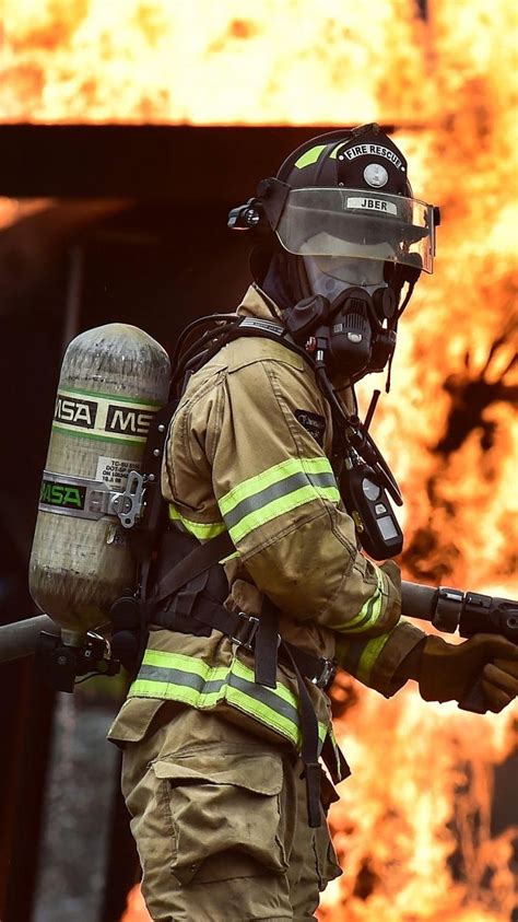 Menfirefighter Fire Man Hd Phone Wallpaper Pxfuel