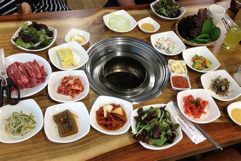 Banchan (side dishes) are an iconic part of korean cuisine. The Best Side Dishes for Korean Bbq - Best Round Up Recipe ...