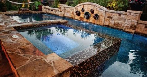 20 Luxurious Above Ground Pool Designs