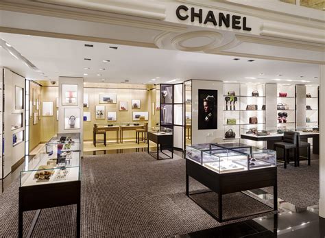 Chanels New Accessories Boutique At Bergdorf Goodman New York Opens