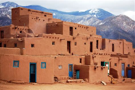 Taos New Mexico מגלים את אמריקה