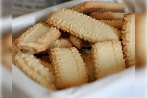 Bolacha Caseira Amanteigada Um Biscoitinho Fino Delicioso Que Derrete