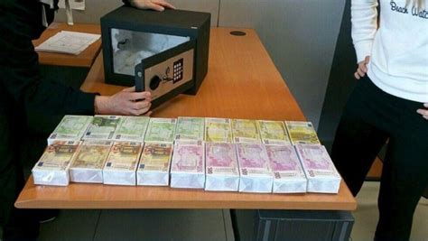 Tres detenidos con un millón de euros en billetes falsificados | Madrid