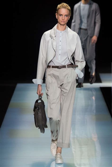 Giorgio Armani Spring 2016 Menswear Fashion Show Fashion Menswear