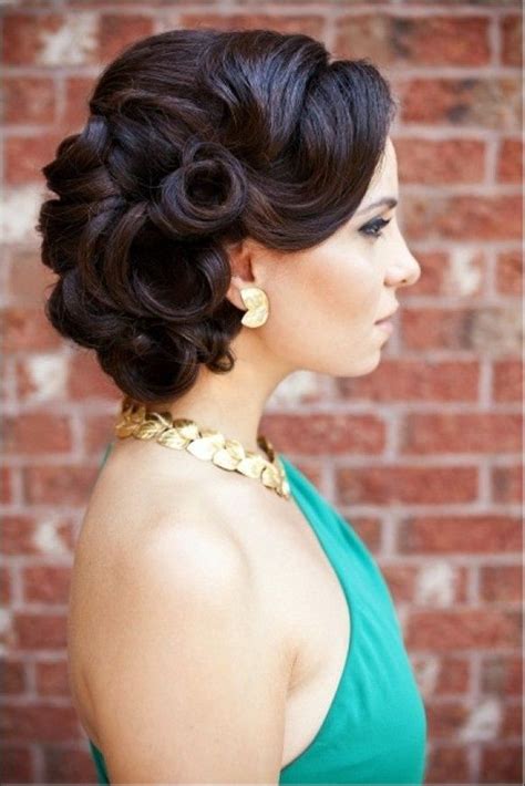 Even the shortest pixie cut can be spruced up with a patterned silk scarf, simply wrap around and tie into a bow and you're good to go! 16 Glamorous Bridesmaid Hairstyles for Long Hair - Pretty ...