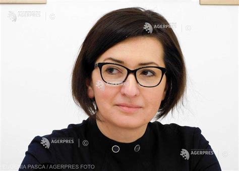 Ioana Mihăilă Propunerea Usr Plus Pentru Funcţia De Ministru Al Sănătăţii Fişă Biografică
