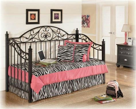 Black Wrought Iron Daybed Skip The Bedding Tho Lol Ashley Furniture