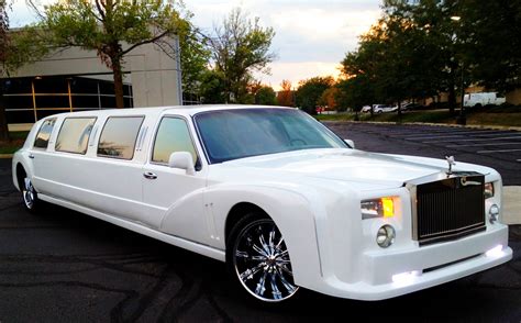 This 10 12 Passenger White Rolls Royce Is Ready To Be Reserved At
