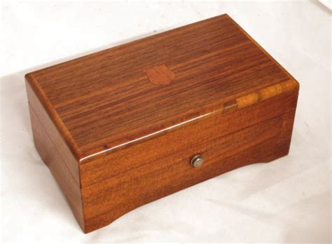 Buy musical antique jewellery boxes and get the best deals at the lowest prices on ebay! Vintage Thorens 3 Tune Music Box For Sale, Swiss Music Boxes